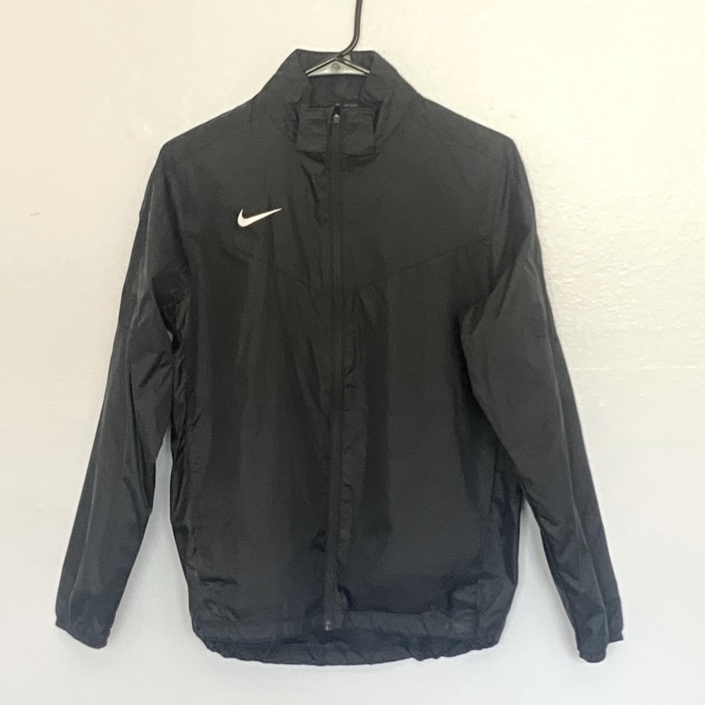 Black Nike Windbreaker